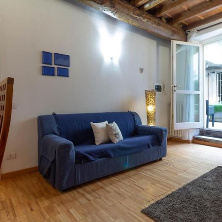 LA PICCOLA CORTE AL 24 - Affitti Brevi Italia Lecco Esterno foto